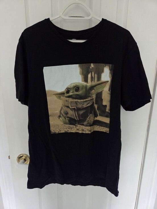 Old Navy Tops - Old Navy Black Star Wars The Mandalorian Grogu T-Shirt Unisex Large